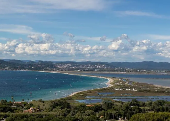 Le De La Presqu île De Giens Sea&mountain Pleasure Villa Hyères