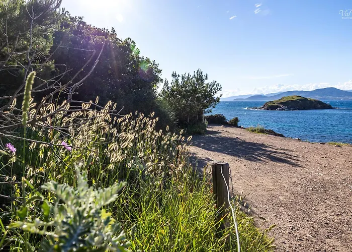 Le De La Presqu île De Giens Sea&mountain Pleasure Villa Hyères