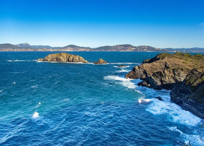 Le De La Presqu île De Giens Sea&mountain Pleasure *